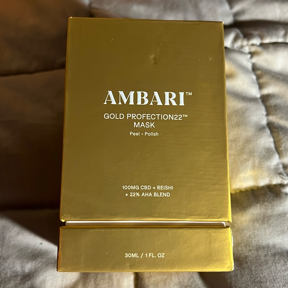 AMBARI GOLD PROFECTION22 MASK. Brand New in Box! 🎁 $92 MSRP!